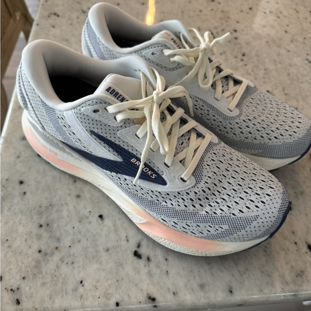 Brooks Women's Athletic Shoes in Blue and White